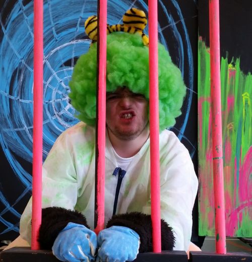 Die Schattenmorellen (Offenbach) spielen „Im Wunderland“