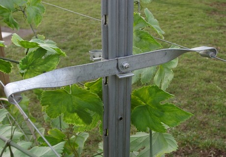 57000 - Heftdrahthalter Lochband verzinkt (VPE 40 St.)