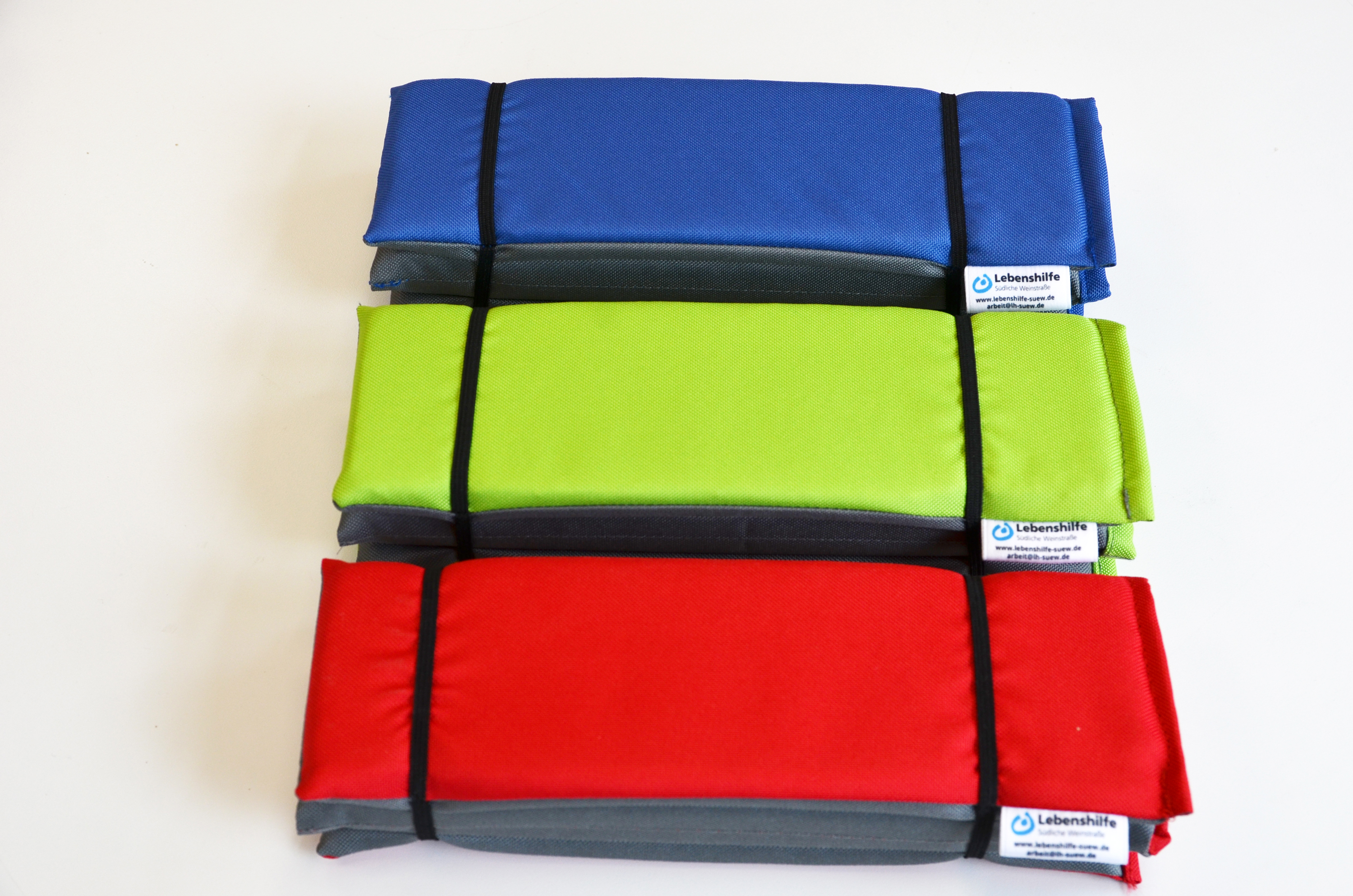 Outdoor-Faltkissen (3-teilige Sets) – Bild 2