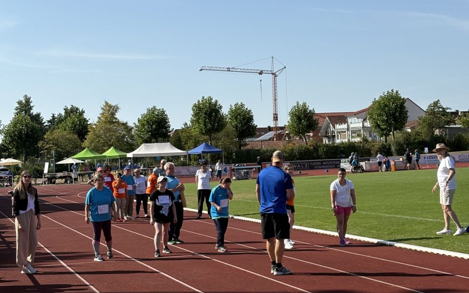 Startaufstellung zum 50-Meter-Lauf