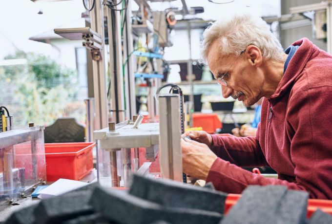 Eine Werkstatt für Menschen mit Behinderung ermöglicht die Teilnahme am Arbeitsleben
